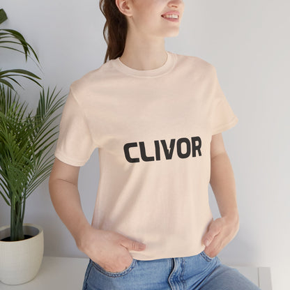CLIVOR Originals Logo Tee – Unisex Streetwear Essential